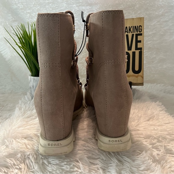 🎉HP🎉Sorel Joan of Arctic Wedge III Lace Waterproof Boots - LIKE NEW! - Picture 6 of 9